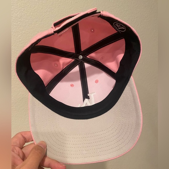 Hat - Picture 4 of 4